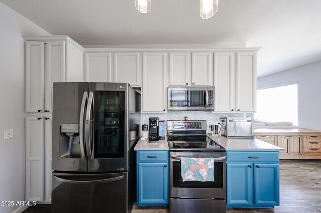 Building Photo - 35002 N 31st Ave