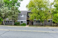 Building Photo - 840 North St