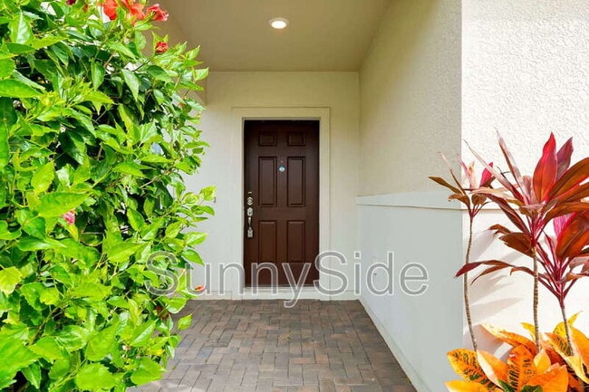 Building Photo - 10116 Grande Lp