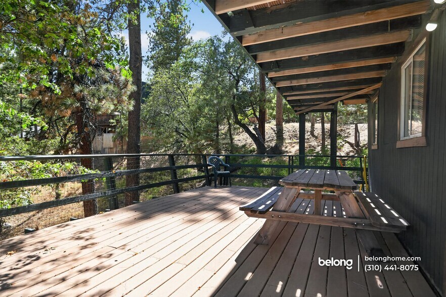 Building Photo - 1295 Balsam Dr