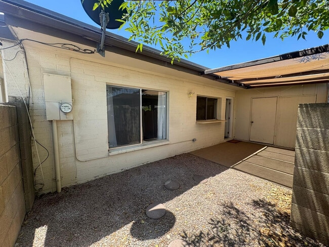 Building Photo - 8216 E Keim Dr