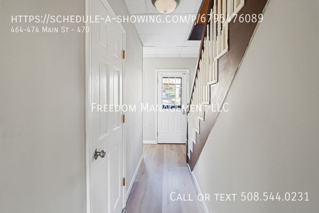 Building Photo - 464-474 Main St-470