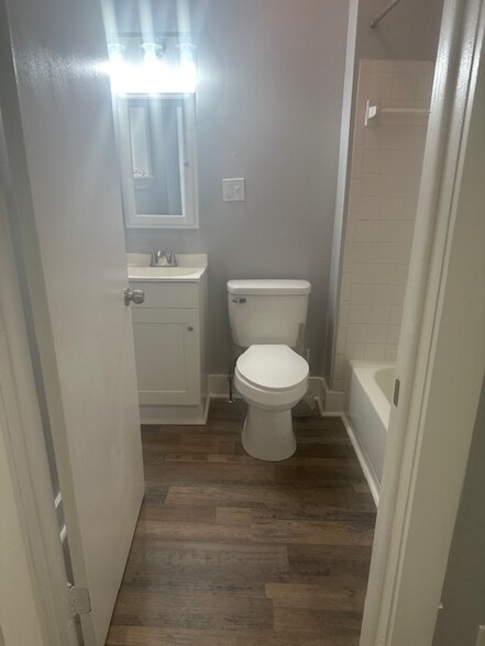 Building Photo - 1121 Whitelock St