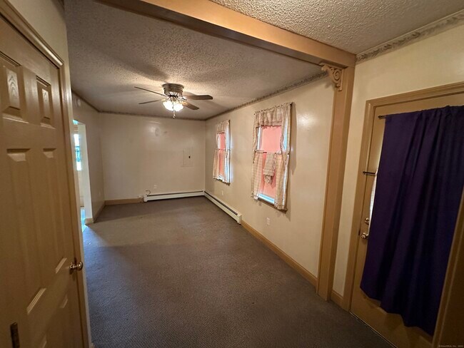 Building Photo - 36-40-40 Pleasant St