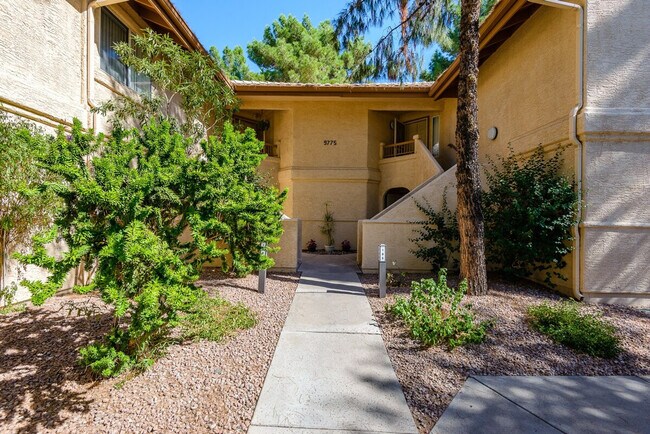 Building Photo - 9775 N 94th Pl