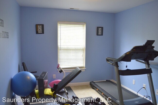 Building Photo - 4981 Wyngate Village Dr
