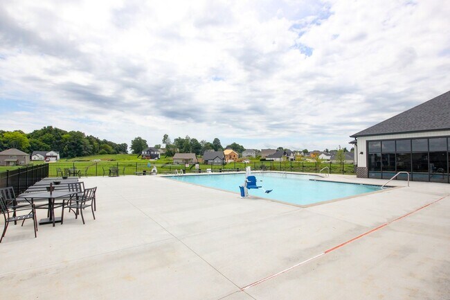 Building Photo - 2547 Rafiki Dr