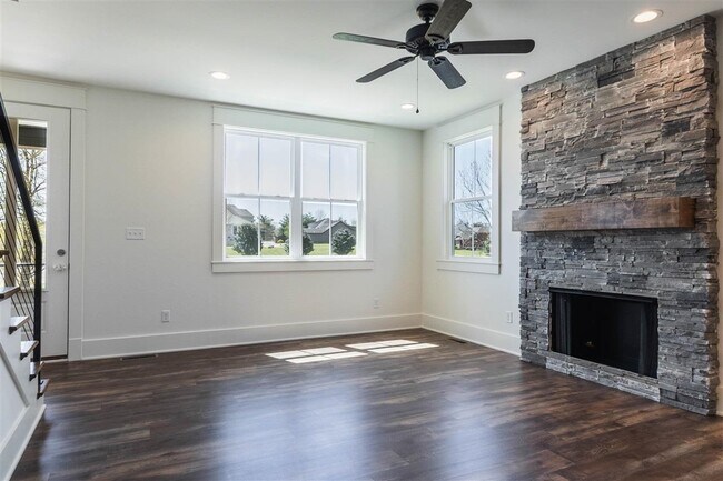 Building Photo - 414 Traditions Blvd