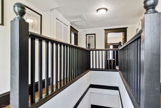Building Photo - The Blanton House