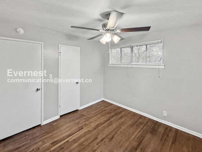 Building Photo - 3056 Highland Dr