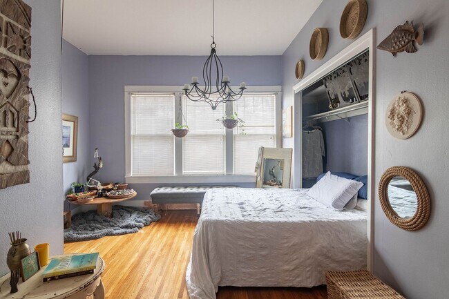 Building Photo - 108 Blount St