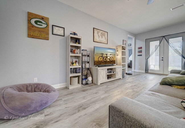 Building Photo - Charming 3-Bedroom, 2 Baths with an Office...