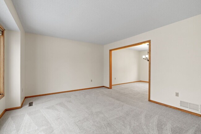 Building Photo - 9173 Princeton Rd
