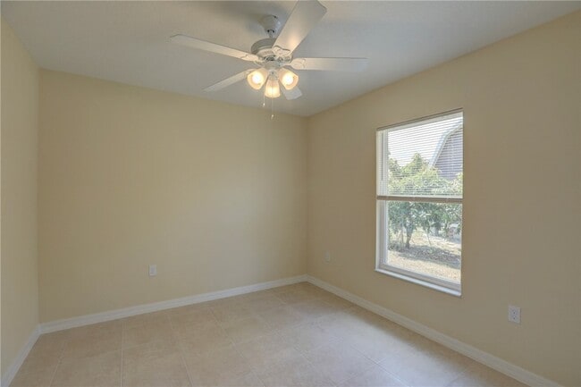 Building Photo - 8876 98th Ct