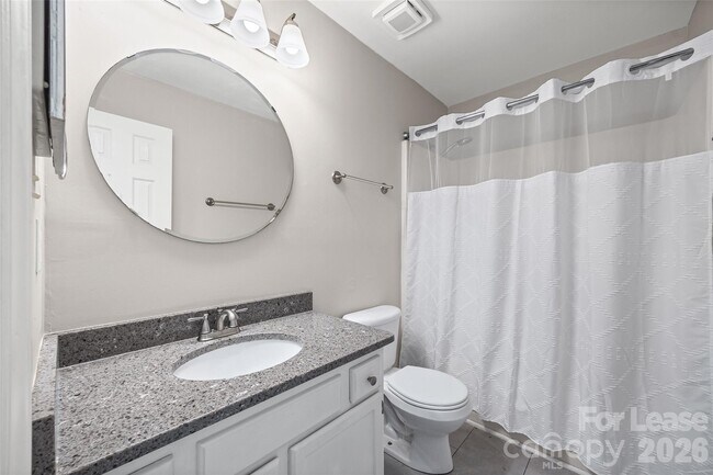 Building Photo - 704 Heritage Pkwy