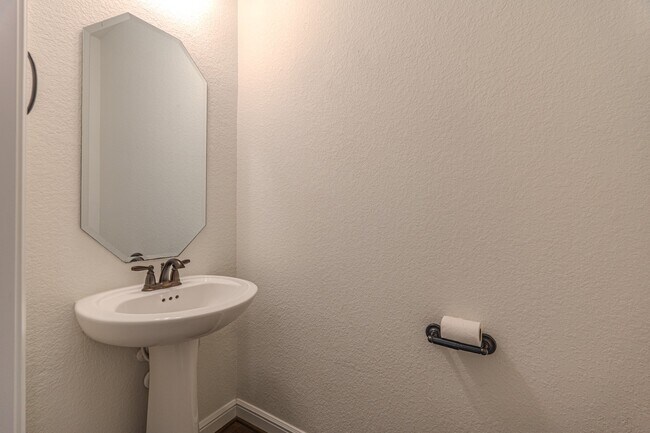 Building Photo - 106 Cedar Hammock Trail