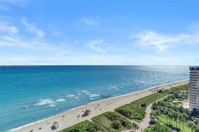 Building Photo - 6515 Collins Ave