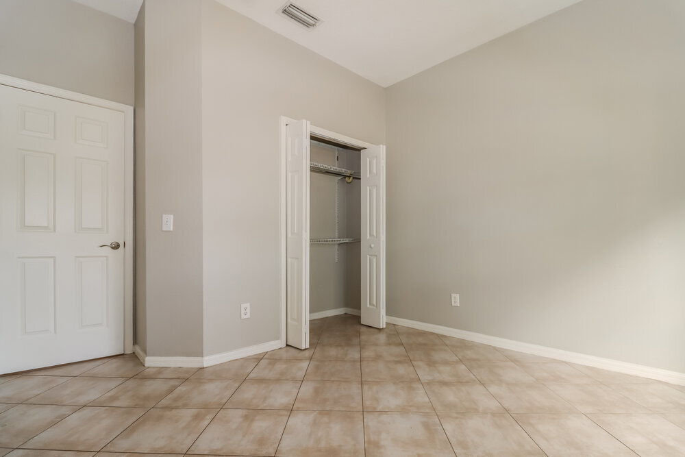 Building Photo - 752 Star Pointe Dr