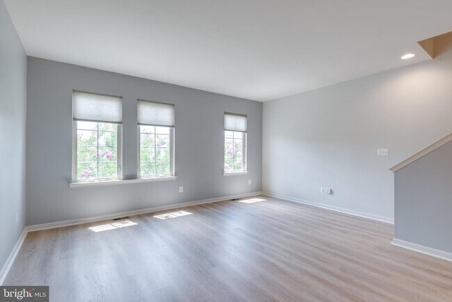 Building Photo - 42270 Yancey Terrace