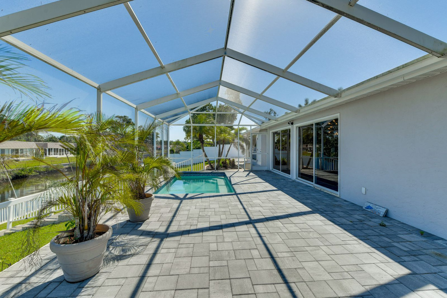 Building Photo - 2473 Yorkshire Dr