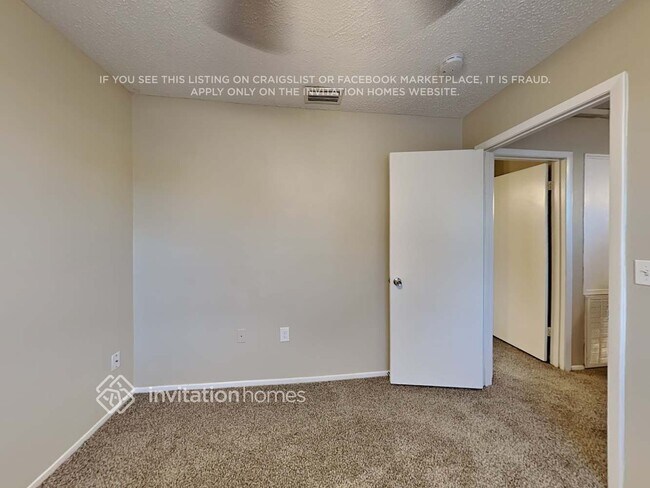 Building Photo - 622 Lake Dexter Cir