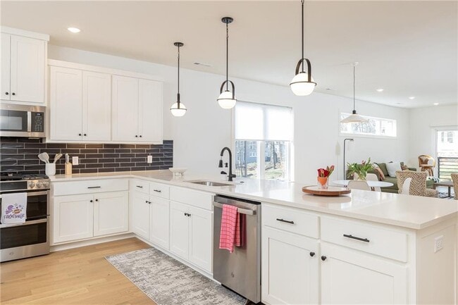 Building Photo - 207 W Lafayette St