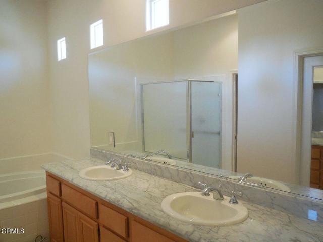Building Photo - 3355 Shadetree Way