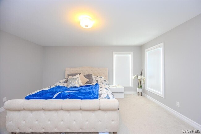 Building Photo - 46 Eagleview Dr
