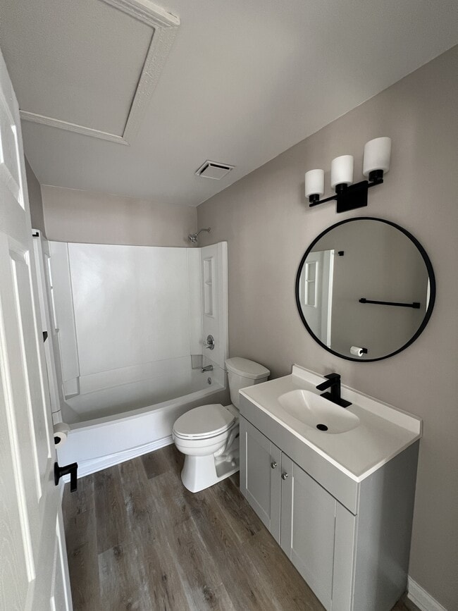 Building Photo - 15 Prospect St