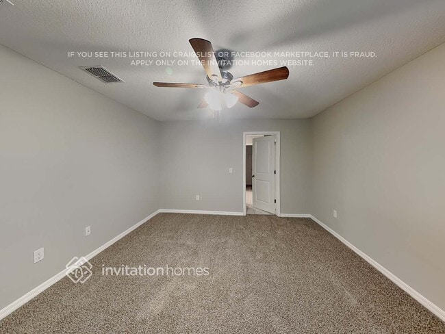 Building Photo - 7117 King Crk Dr