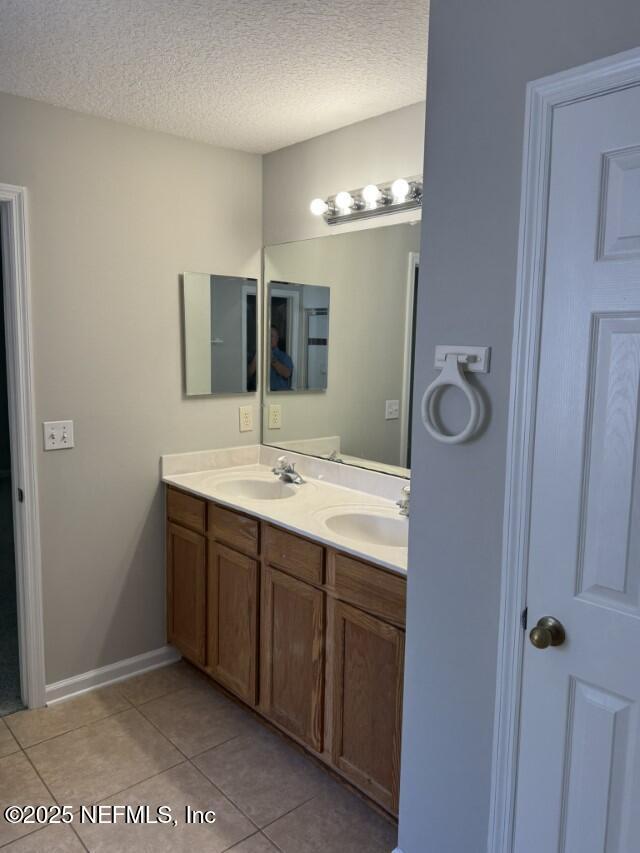 Building Photo - 14014 Summer Breeze Dr
