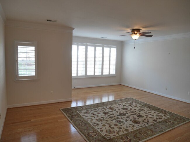 Building Photo - 1513 Feral Dae Ln