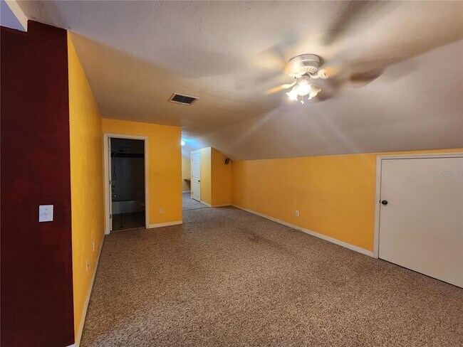 Building Photo - 9206 NW 23rd Ln
