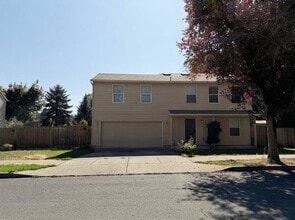 Building Photo - 13210 SE Mall St