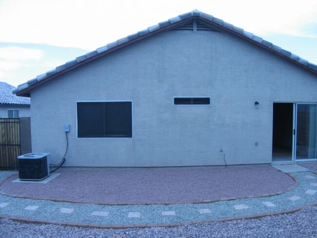 Building Photo - 505 S 93rd Pl