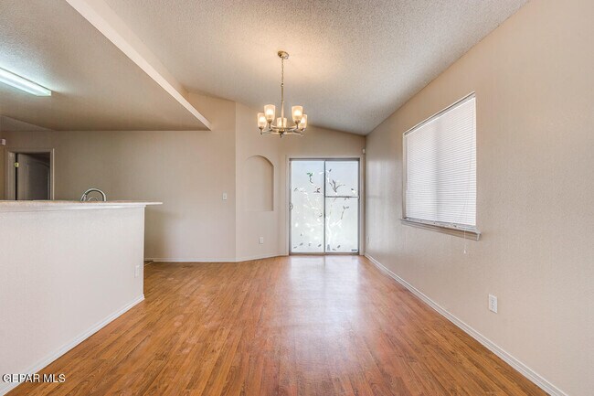 Building Photo - 11933 Mesquite Bush Dr