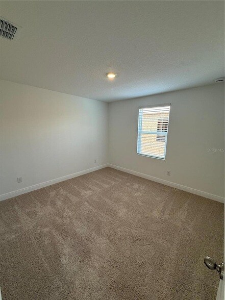 Building Photo - 2313 Broadbrook Dr