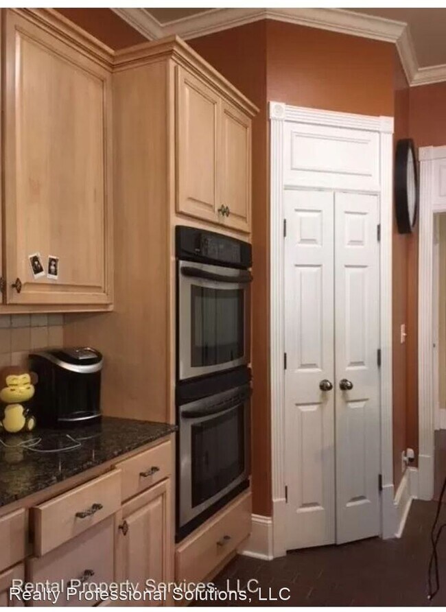 Building Photo - 4 br, 3.5 bath House - 8312 Chadburn Crossing