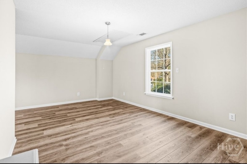 Building Photo - 1230 Estates Way