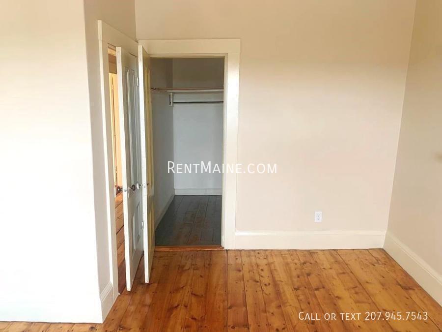 Building Photo - 3 Cushing St