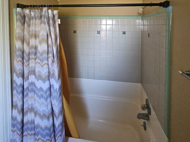 Building Photo - 2161 Winter St SE