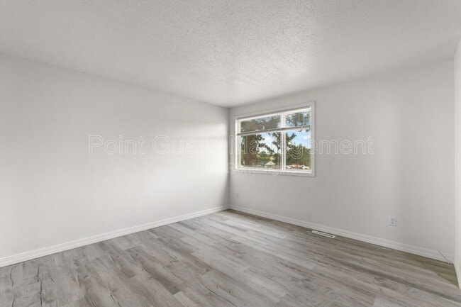 Building Photo - 1810 S Cleveland Ave