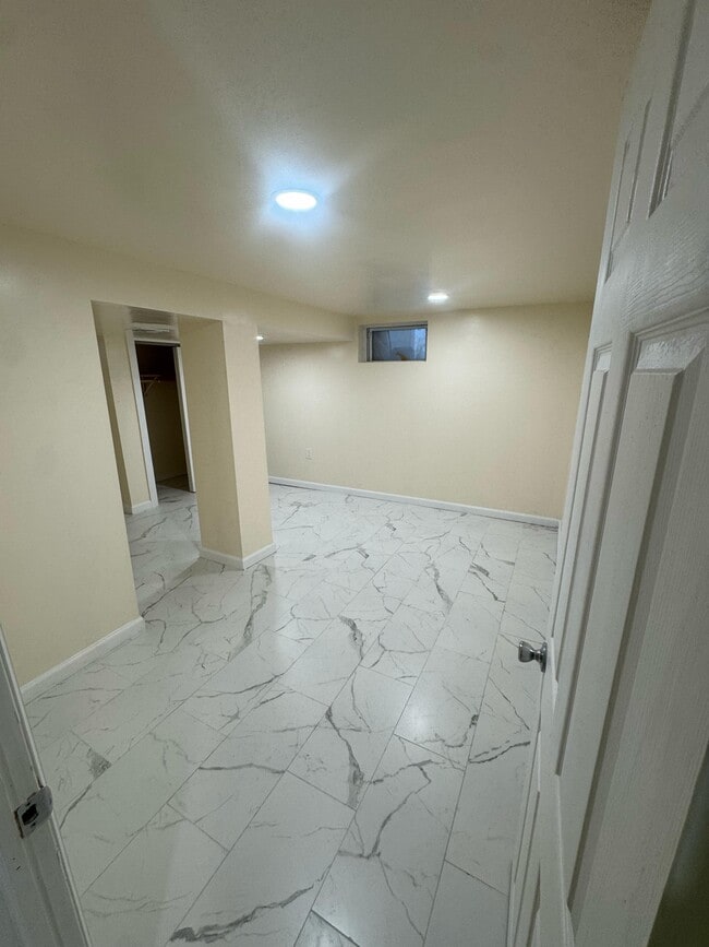 Building Photo - 177 Corabelle Ave