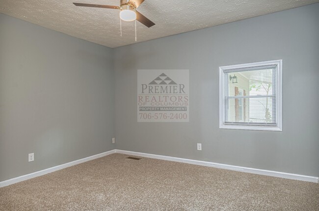 Building Photo - 5724 Sanford Ave