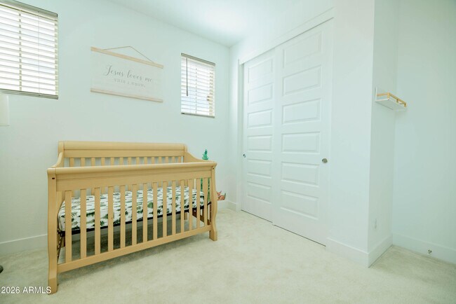 Building Photo - 21513 E Sparrow Dr