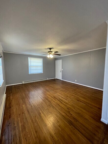 Living room - 3826 Edwards Ave