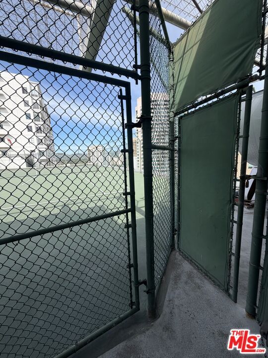 Building Photo - 10535 Wilshire Blvd