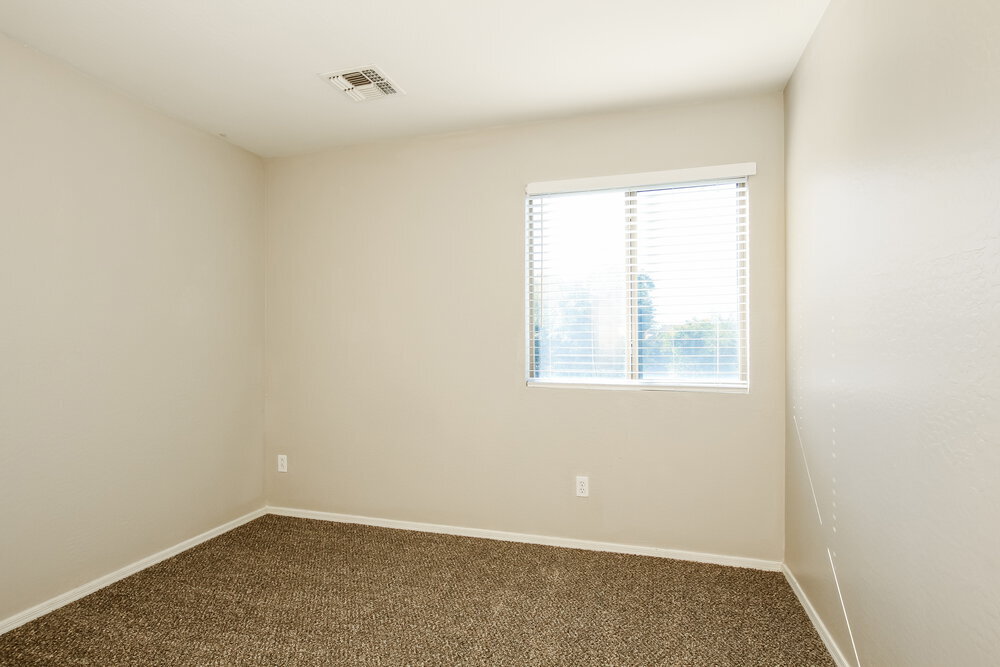 Building Photo - 3035 S 85th Dr