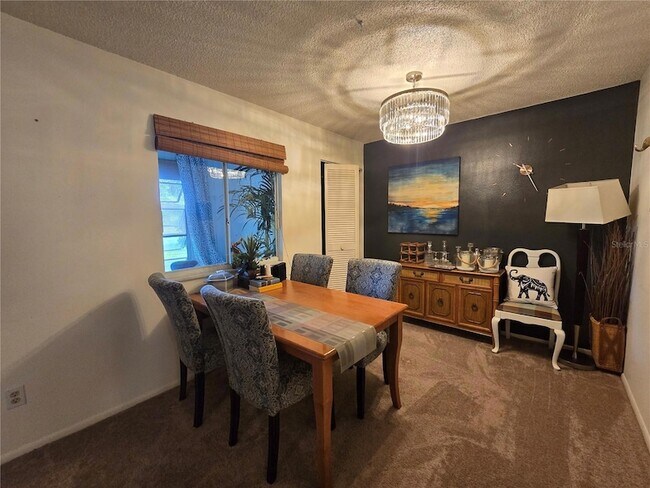 Building Photo - 608 Midway Dr