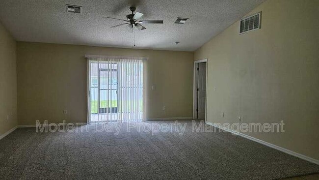 Building Photo - 10368 Lansfield St